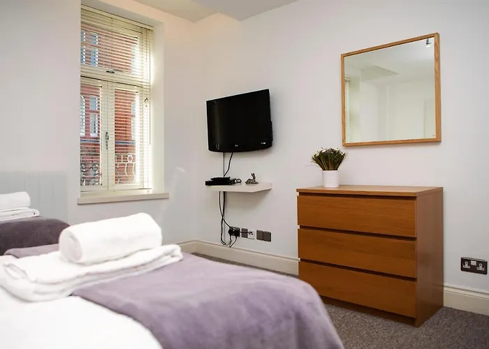 Apt 3, Trafalgar Sq Duplex, 3Rd & 4Th Floor By Indigo Flats